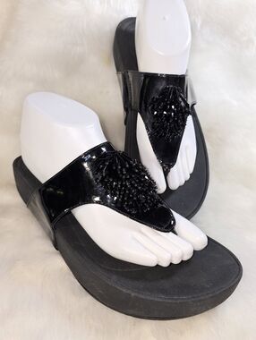 Bear Traps Womens Chunky Foam Black Beaded Toe-Post Sandals